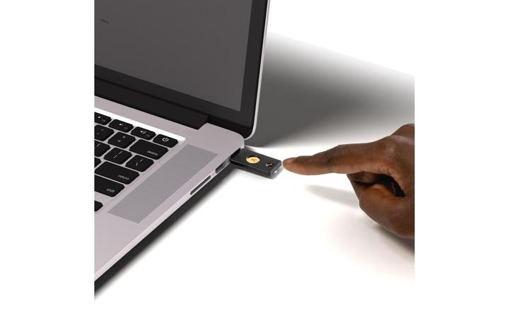 Produktbild Yubico NFC- USB- Sicherheitsschlüssel