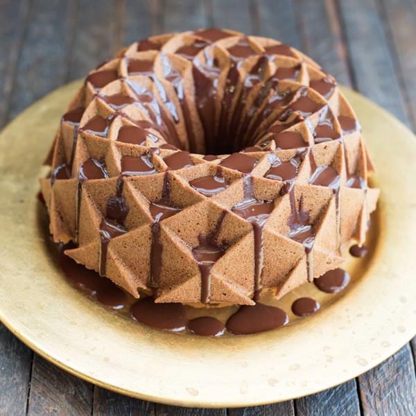 Actual product image Nordic Ware Jubilee Gugelhupf baking dish (24.40 cm)