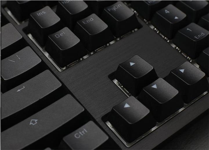 Actual product image Ducky Shine 7 PBT Gaming Keyboard, MX-Speed-Silver, RGB LED - blackout (DE, Cable)