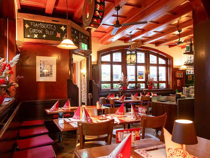 Produktbild Smartbox Traditionelles Dinner für 2 mit Wein im bekannten Gifthüttli-Restaurant in Basel (2 Pers.)