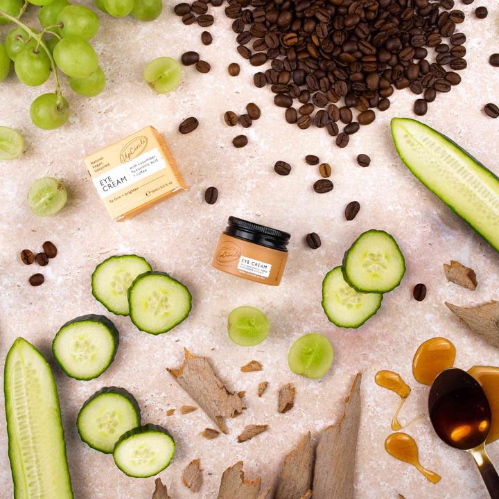Produktbild UpCircle Augencreme mit Ahorn und Kaffee (Crème, 15 ml, Tag + Nacht)