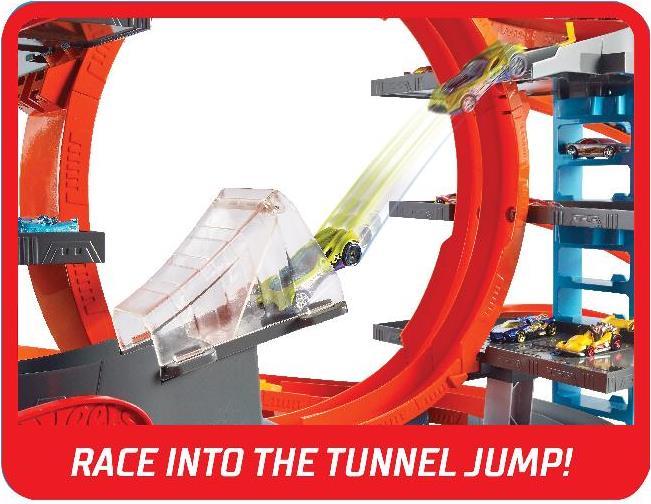 Immagine prodotto Hot Wheels City Ultimate Garage con attacco di squali