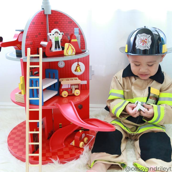 Produktbild Teamson Kids Feuerwehrstation aus Holz Spielset mit 24 Figuren Farbenfrohes Abenteuer