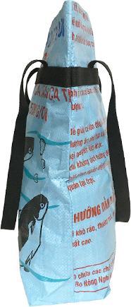 Immagine prodotto Bekos Upcycling - Borsa della spesa grande realizzata con sacchetti di cibo per pesci riciclati di colore