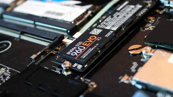 Image du produit Samsung 960 Evo (250 Go, M.2 2280)