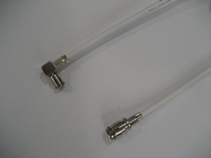 Kertesz Breitband Kabel Cablecom (9 m)