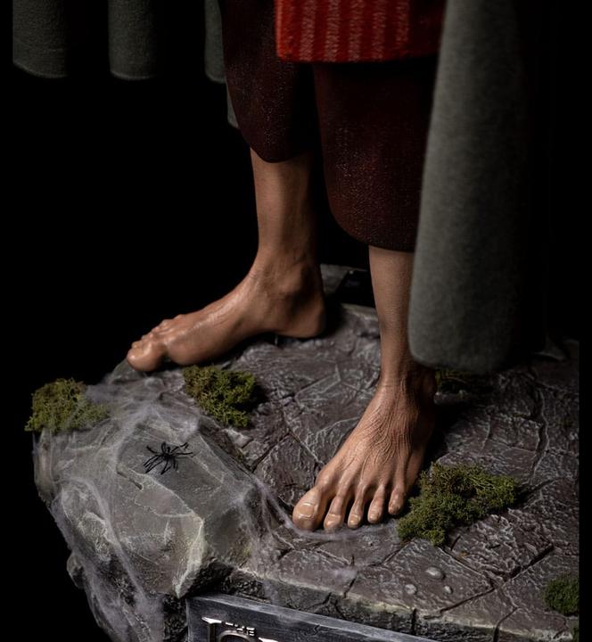 Produktbild Muckle Mannequins Herr der Ringe Life-Size Statue Frodo 152 cm