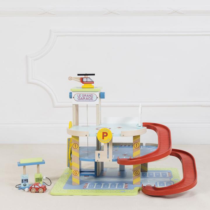 Actual product image Le Toy Van The big garage