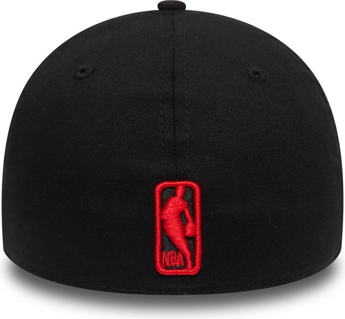 Produktbild New Era 39Thirty Stretch Cap - OUTLINE Chicago Bulls - S/M (S, M)