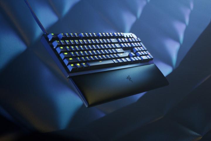 Actual product image Razer Huntsman V2 (DE, Cable)