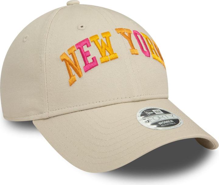 Actual product image New Era 9Forty Strapback Femme Cap - NEW YORK stone beige