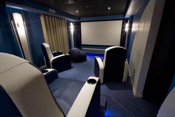 Produktbild Elite Screens ezFrame (200", 16:9)