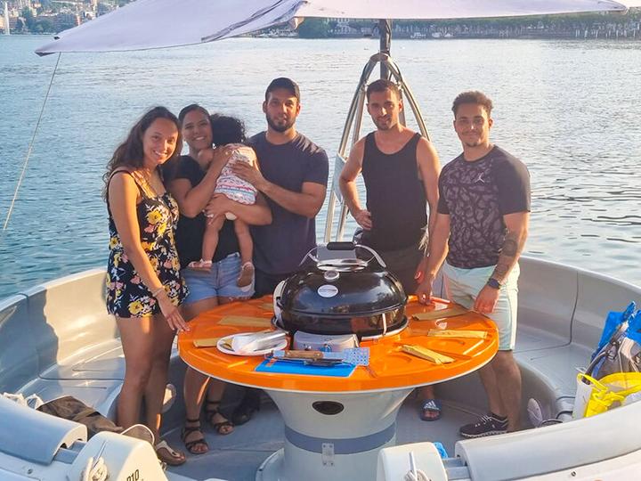 Actual product image Smartbox Unforgettable party boat experience in Lugano for 2 people (2 pers.)