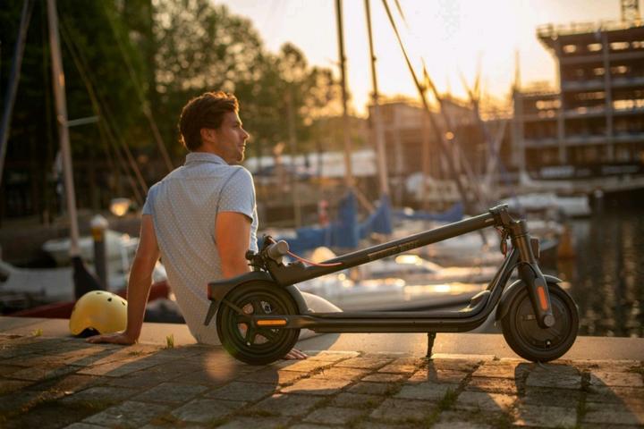 Image du produit Segway-Ninebot F30D (20 km/h, 30 km, 300 W)