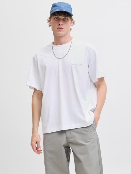 Actual product image Jack & Jones Rückenprint Rundhalsausschnitt T-shirt T-shirt (L)