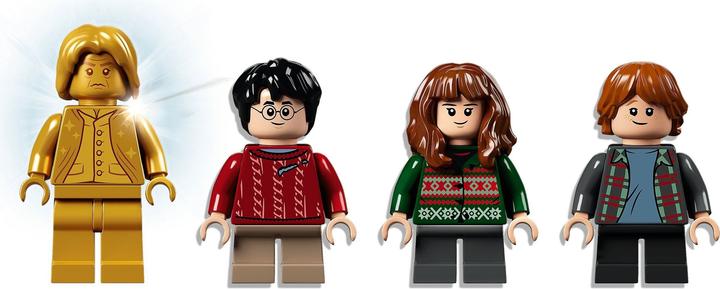 Actual product image LEGO Hogwarts Wizard Chess (76392, LEGO Harry Potter, LEGO Rare Sets)