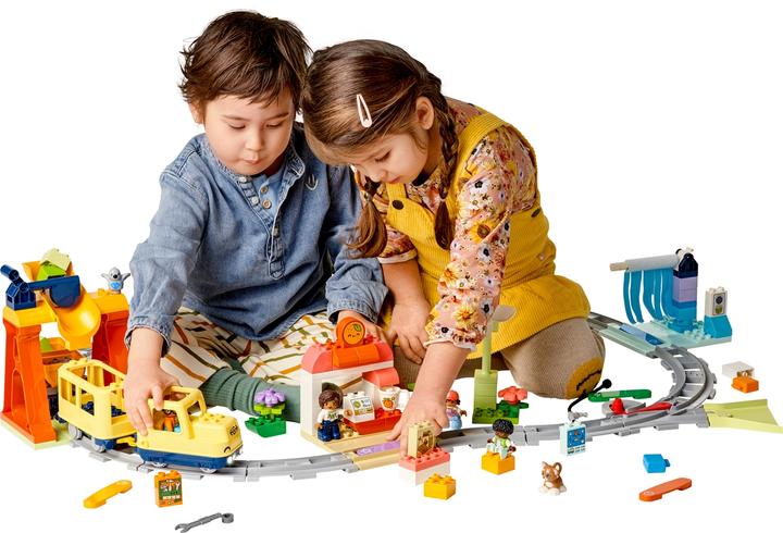 Produktbild LEGO Grosse interaktive Eisenbahn (10428)