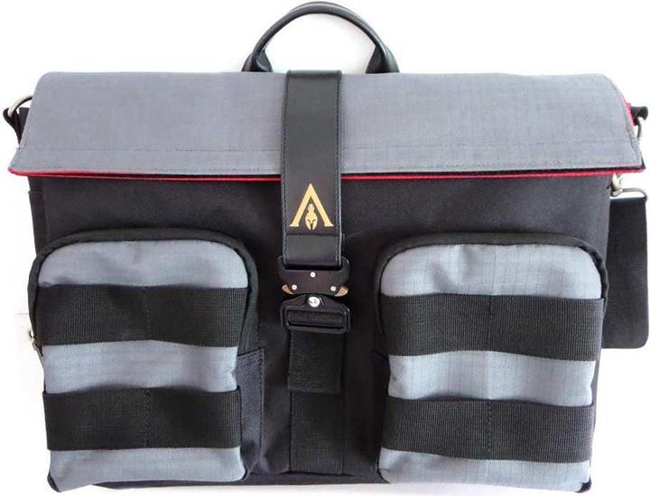 Produktbild Assassin's Creed Washed Look Messenger Bag With Coloured Webbing