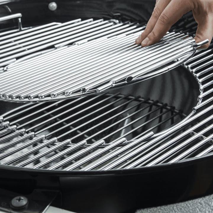 Actual product image Weber Performer Deluxe Black Charcoal Barbecue