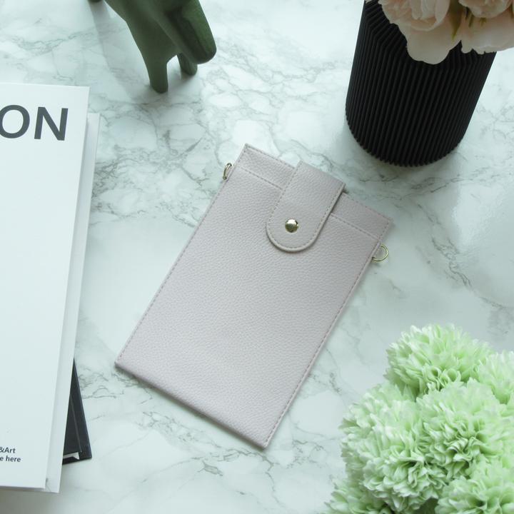 Produktbild PhoneLook Elegante universelle Smartphone Umhängetasche aus veganem Leder inkl. Umhängegurt aus Leder (vegan)