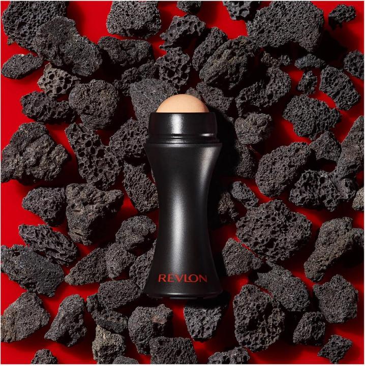 Actual product image Revlon Oil Absorbing Roller