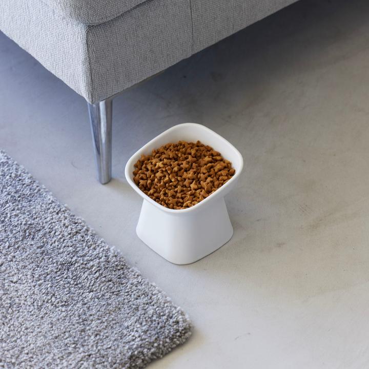 Productafbeelding Yamazaki Gehoekte keramische voerbak TOWER (0.20 l)