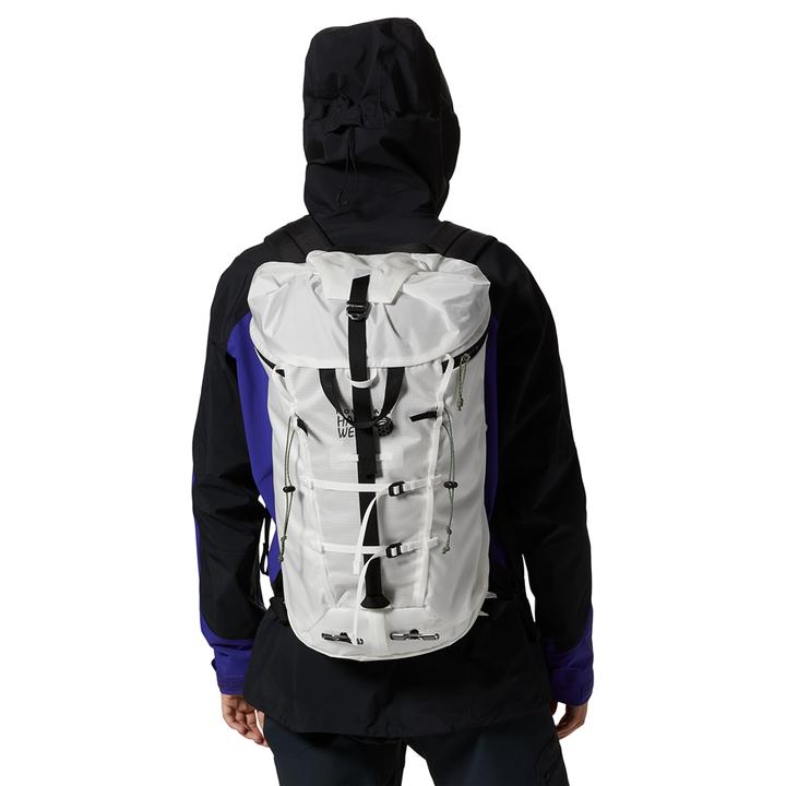 Actual product image Mountain Hardwear Alpine Light 28 (28 l)
