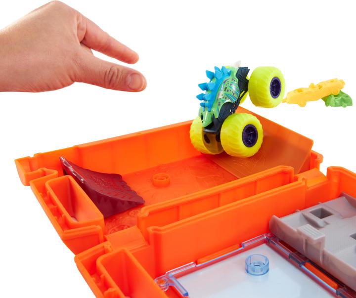 Image du produit Hot Wheels Monster Trucks Stunt N' Go Fossil Playset (EC)