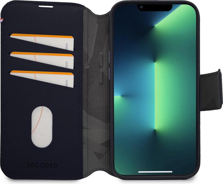 Actual product image Decoded Leather Detachable Wallet (Apple iPhone 14 Plus)