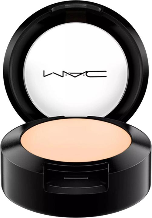 Actual product image MAC Cosmetics Studio Finish Concealer (NC15)