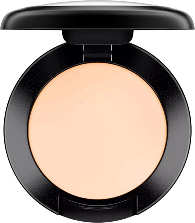 MAC Cosmetics Studio Finish Concealer (NC15)