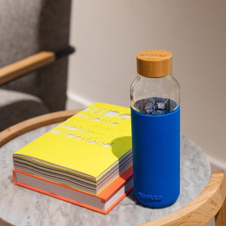 Actual product image Quokka Bottle with blue cap 660 ml (0.66 l)