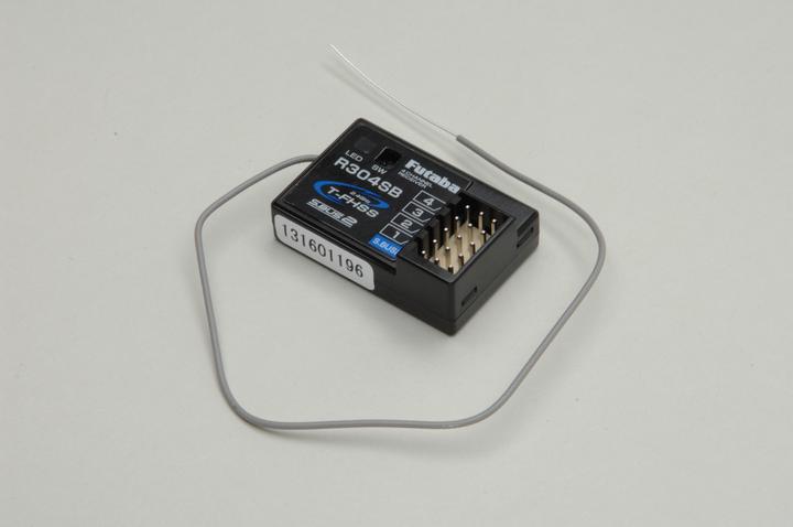 Actual product image Futaba R304SB Telemetry T-FHSS