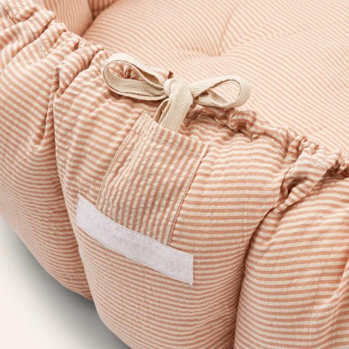 Produktbild Liewood Ola 2 in 1 Babynest Playmat Streifen Tuscany Rose
