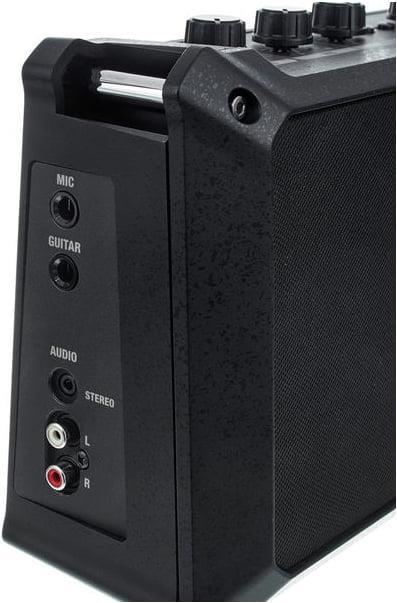 Actual product image Roland Mobile AC (Guitar, 5 W)