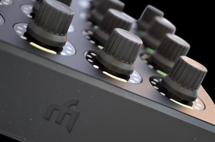 Image du produit DJTechTools Midi Fighter Twister (Contrôleur)