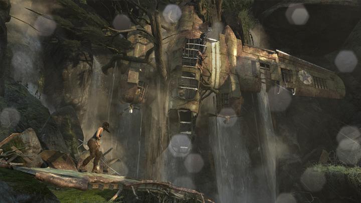 Immagine prodotto Square Enix Tomb Raider Edizione Gioco dell'Anno, PS3 Standard+DLC PlayStation 3 (PS3, EN)