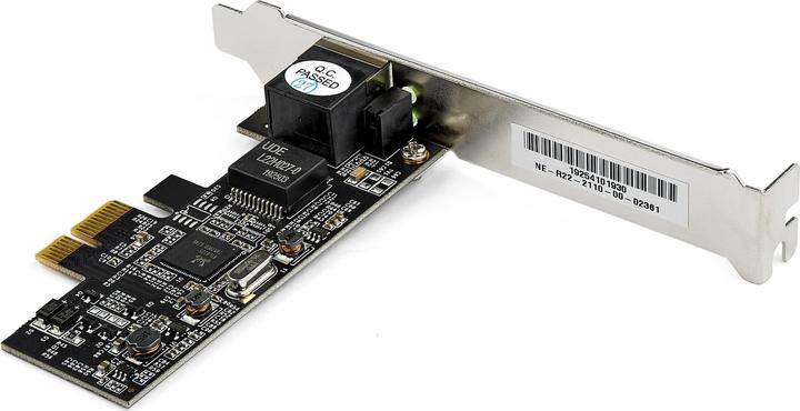 Actual product image StarTech .com ST2GPEX PCI Express Network Card (1 Port, 2.5Gbps 2.5GBASE-T, PCIe LAN Adapter Card) (Ethernet, RJ45)
