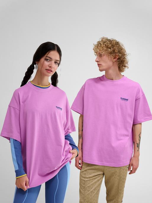 Actual product image hummel hmlLOOSE T-SHIRT S/S HEADBALL (XS)