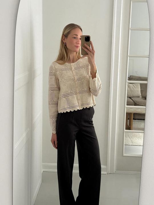 Actual product image Object Knitted cardigan (XS)
