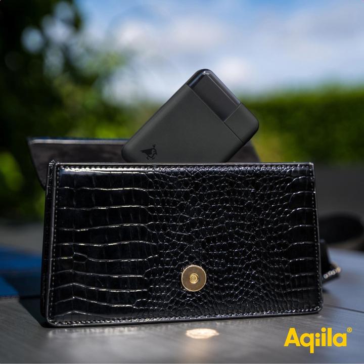 Productafbeelding Aqiila Powerbird B5B - Powerbank 5000 mAh, 12W - Zwart (5000 mAh, 12 W, 37 Wh)