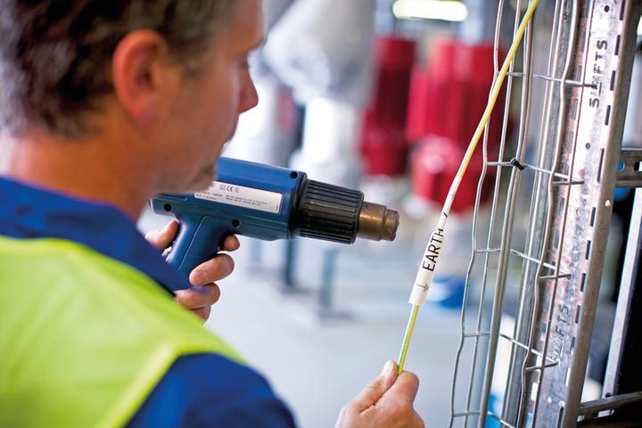 Produktbild Brother HSe-651E (2.10 cm, Gelb)