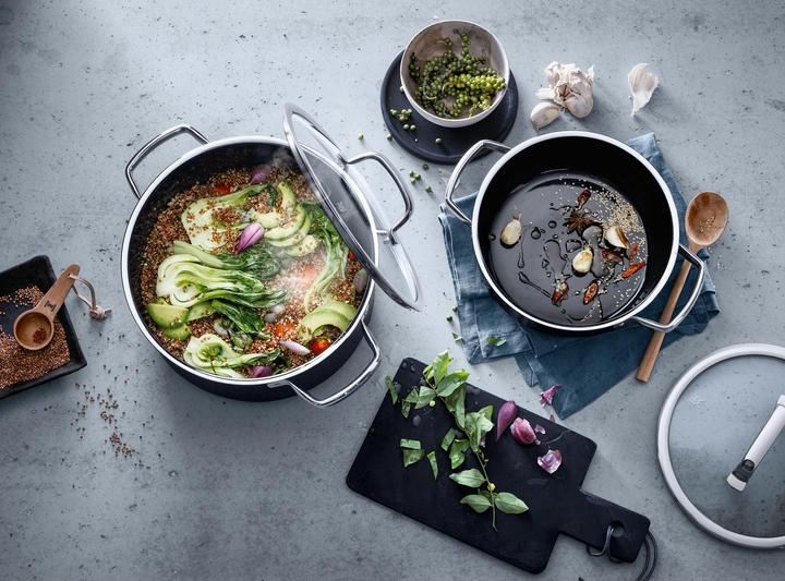 Produktbild WMF Kochtopf Set (20 cm, Pfannenset + Topfset, Stahl, Eisen)