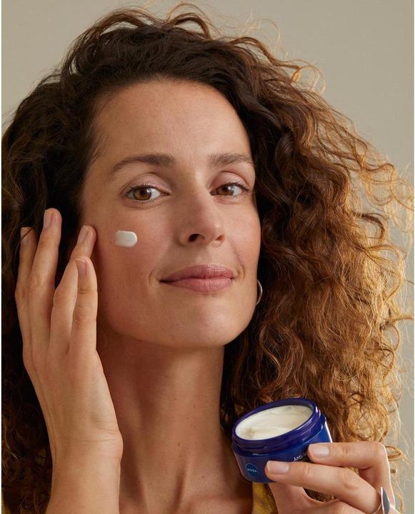 Produktbild NIVEA Q10 Pow Ant Falt Nachtcr Rege 50ml (50 ml, 24h Creme)