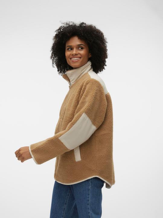 Actual product image Vero Moda VMLUNE Jacke Teddyfell Jacke (XS)