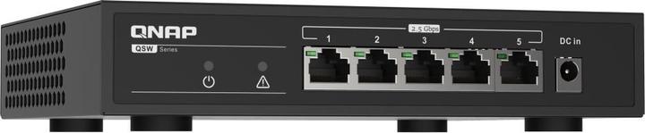 Actual product image QNAP TS-673A-SW5T