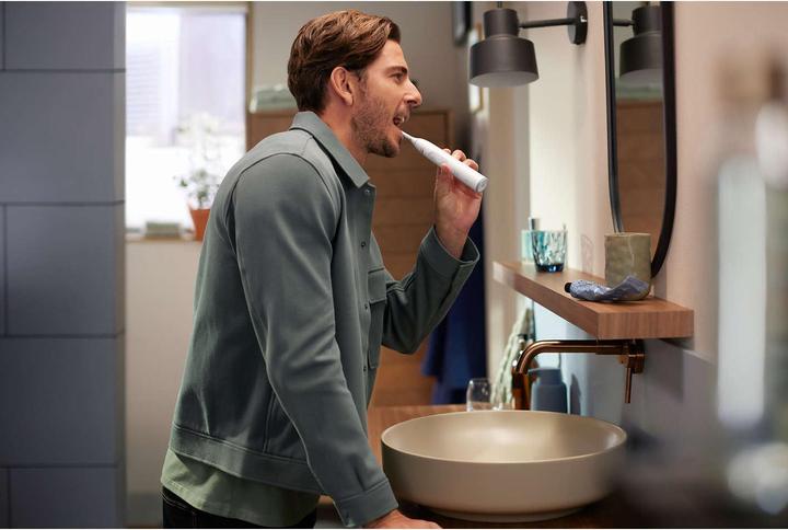 Actual product image Philips Sonicare Series 6500 (Sonic toothbrush)