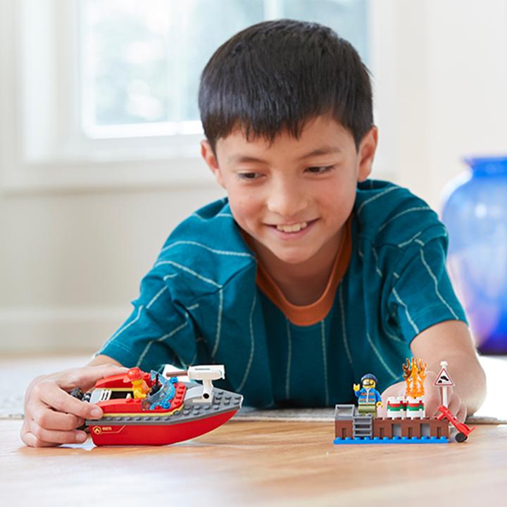 Produktbild LEGO Feuerwehr am Hafen (60213, LEGO City)