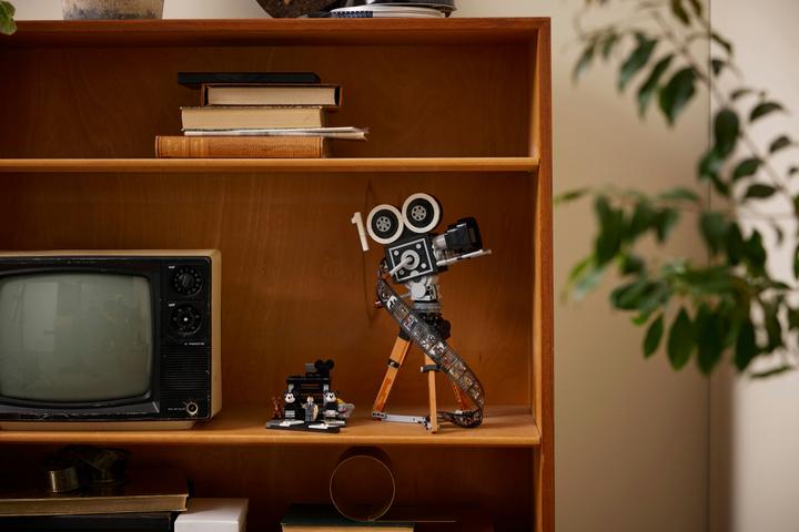 Actual product image LEGO Camera - Homage to Walt Disney (43230, LEGO Rare Sets, LEGO Disney)
