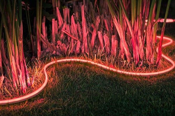 Produktbild Philips Hue Outdoor Erweiterung (RGB, Kaltweiss, Warmweiss, 500 cm, Outdoor)
